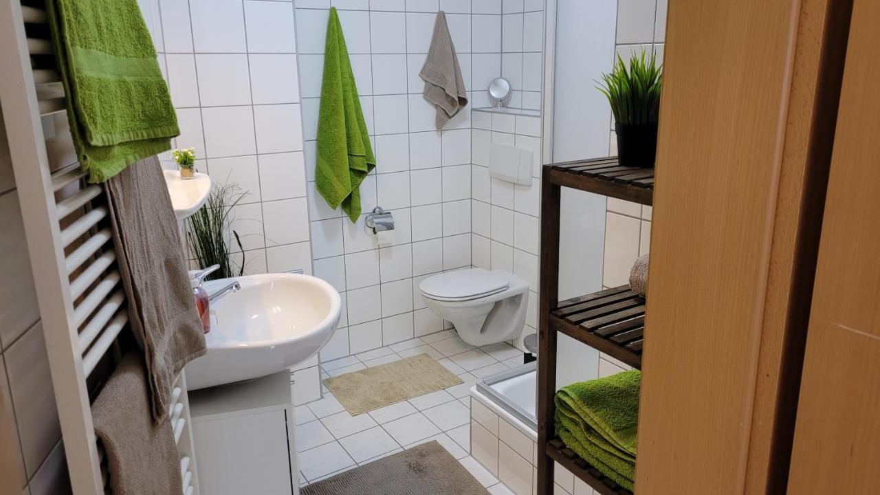 Wohlfuehl-Ferienwohnung Mit Tiefgarage Im Gruenen Oberhof  Εξωτερικό φωτογραφία