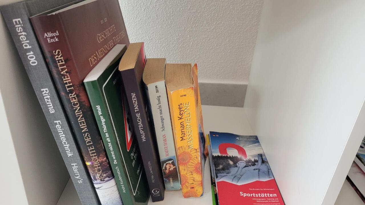 Wohlfuehl-Ferienwohnung Mit Tiefgarage Im Gruenen Oberhof  Εξωτερικό φωτογραφία