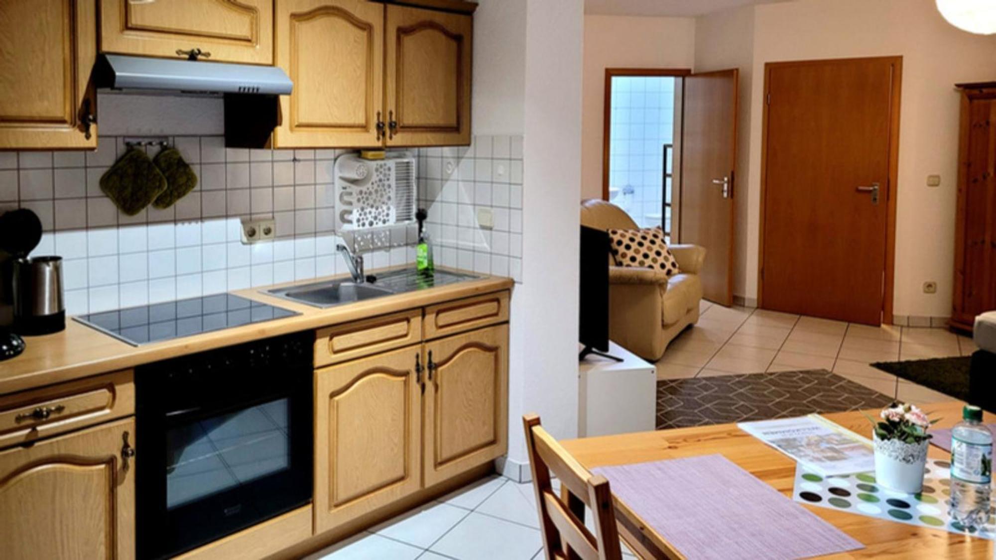Wohlfuehl-Ferienwohnung Mit Tiefgarage Im Gruenen Oberhof  Εξωτερικό φωτογραφία