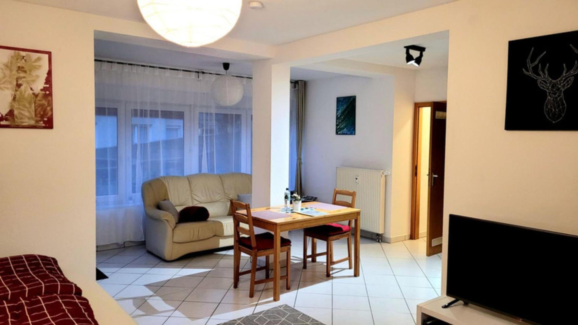 Wohlfuehl-Ferienwohnung Mit Tiefgarage Im Gruenen Oberhof  Εξωτερικό φωτογραφία